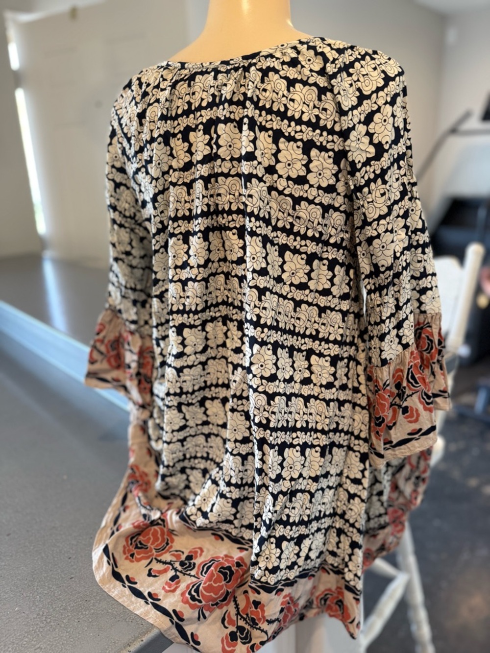 Floral Border Print Scoop Neck Women's Tunic Top - Picture 3 of 4